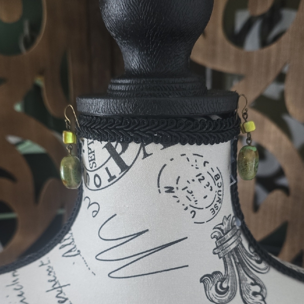 Premier Designs Green and Gold Earrings‎
